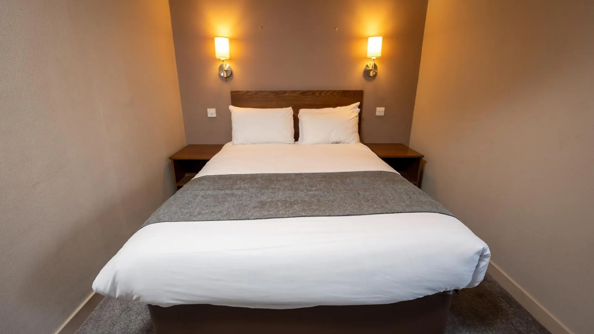 Wellington Hotel By Greene King Inns Aberdeen